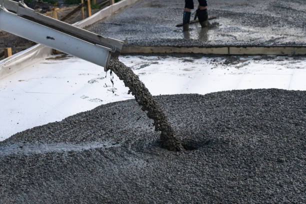Best Concrete Sidewalk Installation  in Hanford, CA