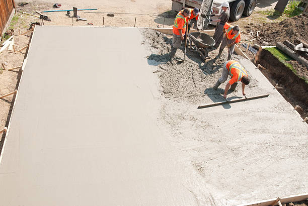 Best Affordable Concrete Contractor  in Hanford, CA